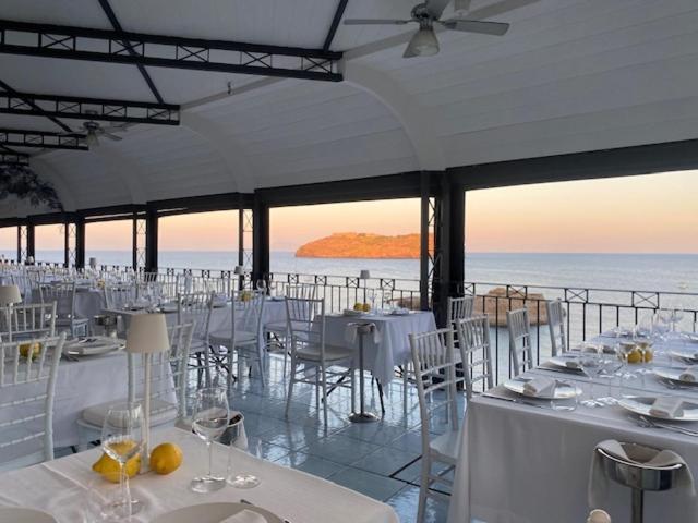 Hotel Villa Iulia Ventotene Exteriör bild