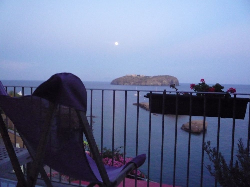 Hotel Villa Iulia Ventotene Exteriör bild
